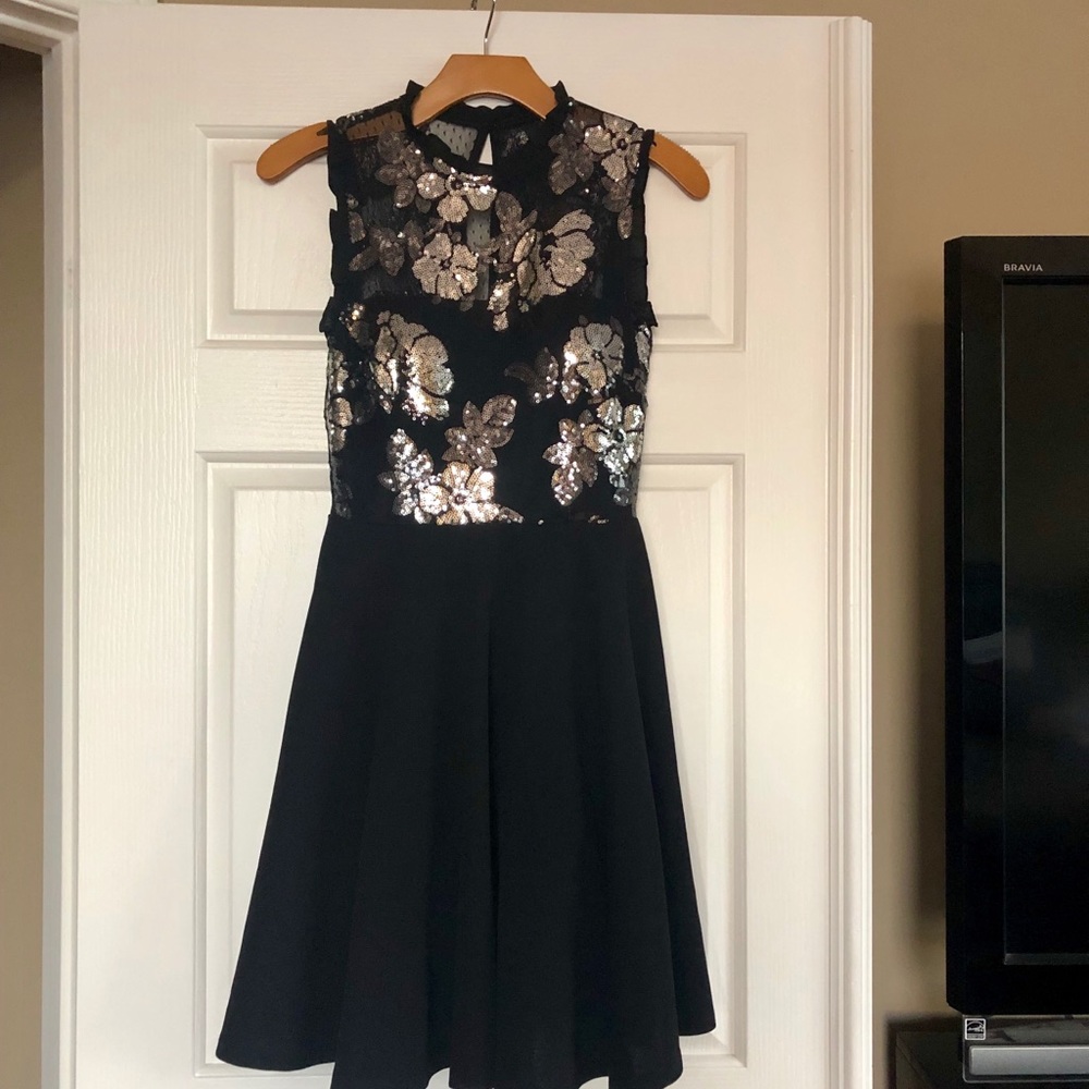 NWOT, CITY STUDIO DRESS - Picture 6 of 6